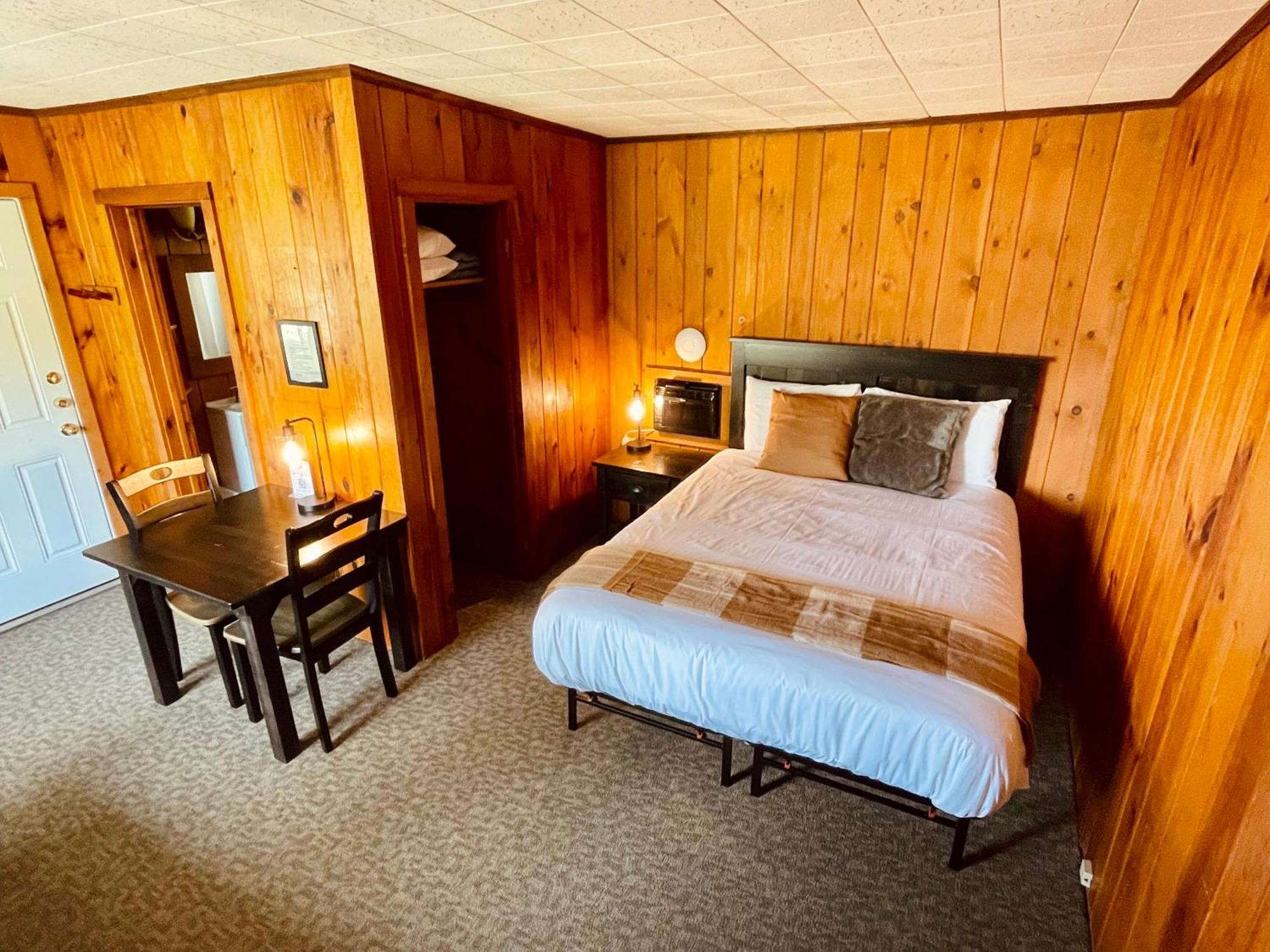 Waters Edge Lodge Lake George Luaran gambar