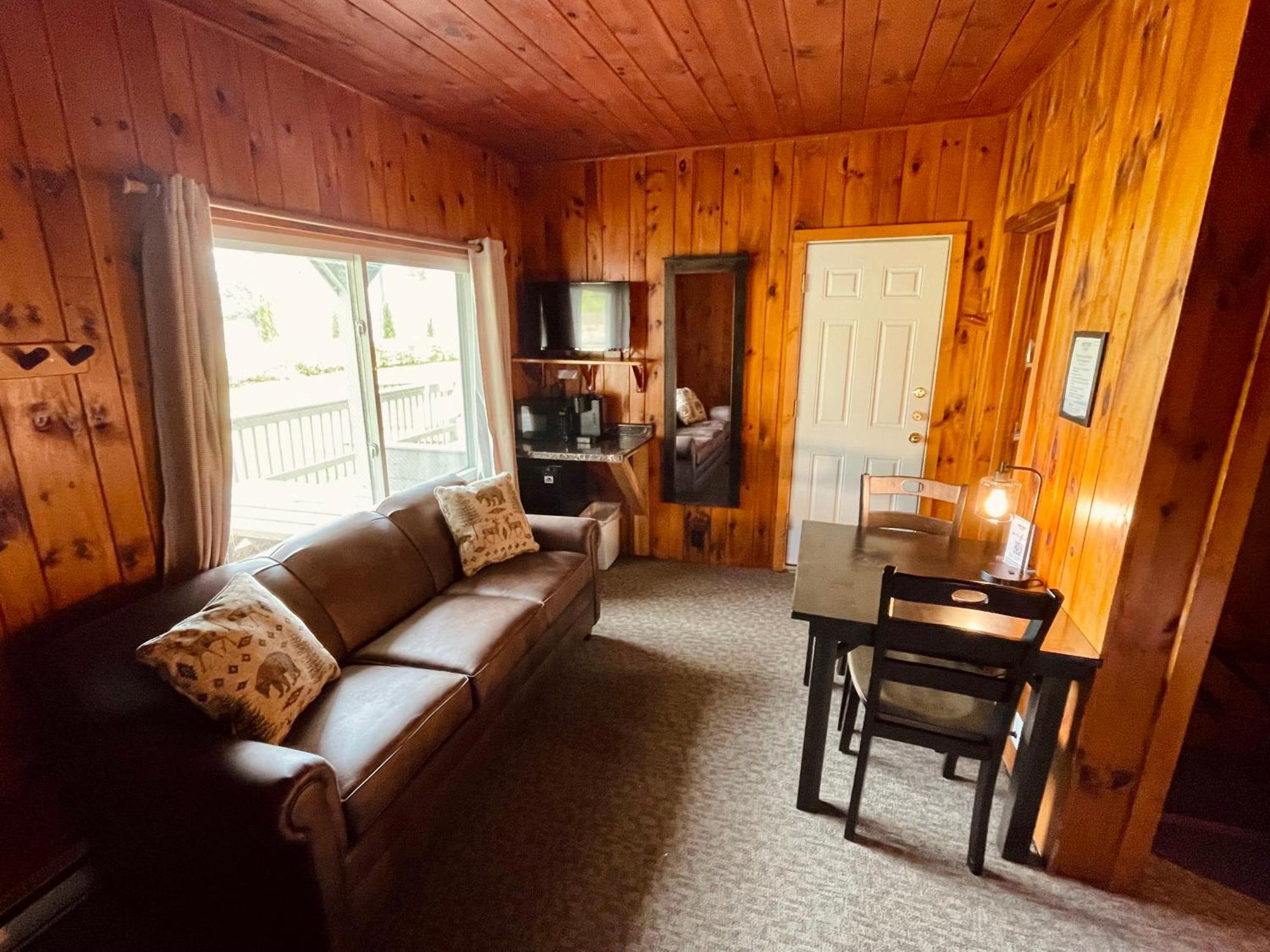 Waters Edge Lodge Lake George Luaran gambar