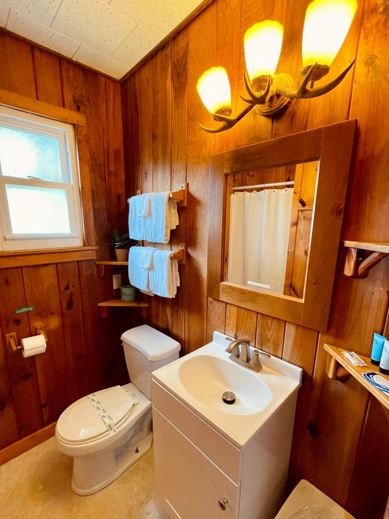 Waters Edge Lodge Lake George Luaran gambar