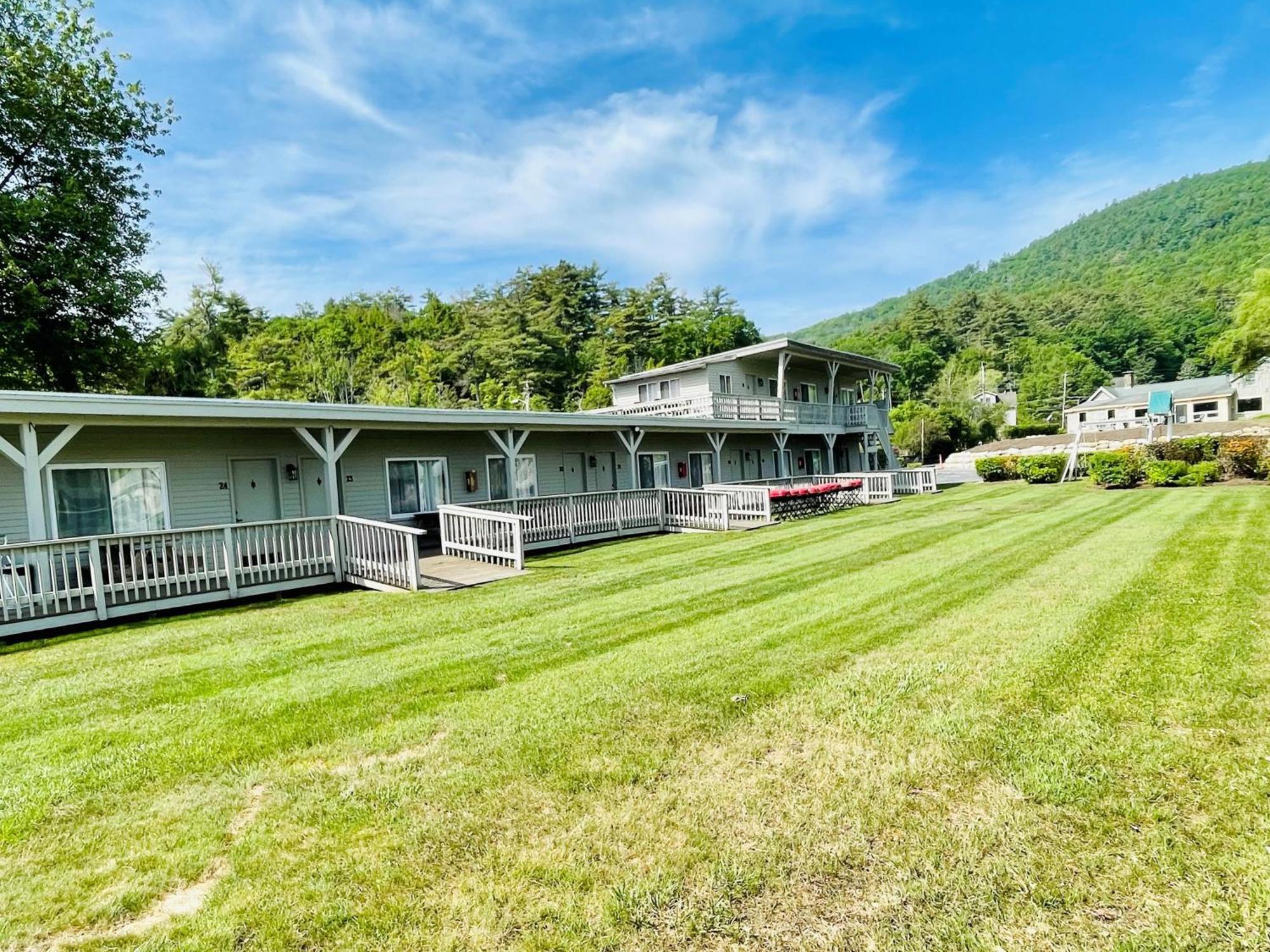 Waters Edge Lodge Lake George Luaran gambar